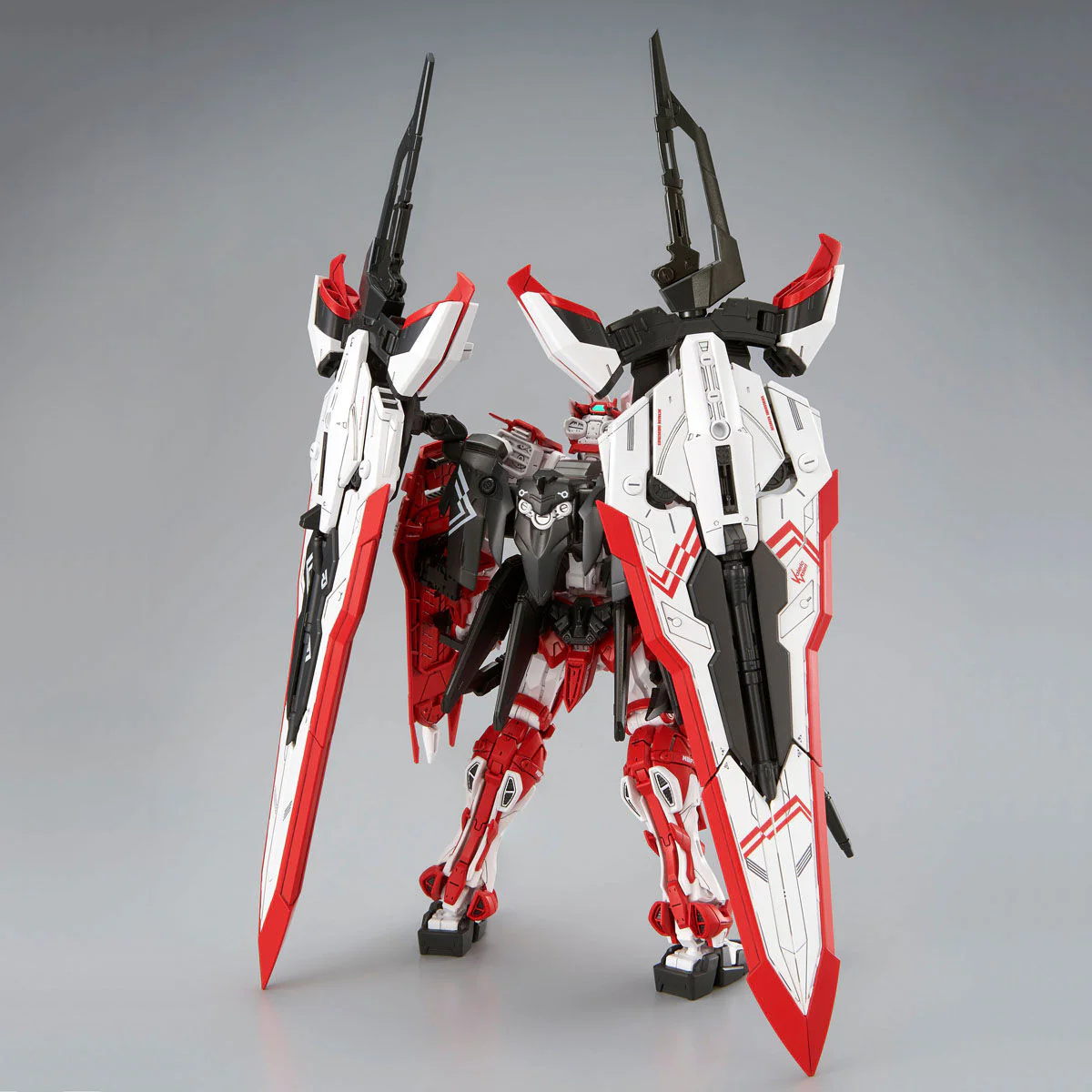 2389332_Bandai_MG_1_100_MBF-02VV_Gundam_Astray_Turn_Red_Model_Kit_4573102635303_03.webp