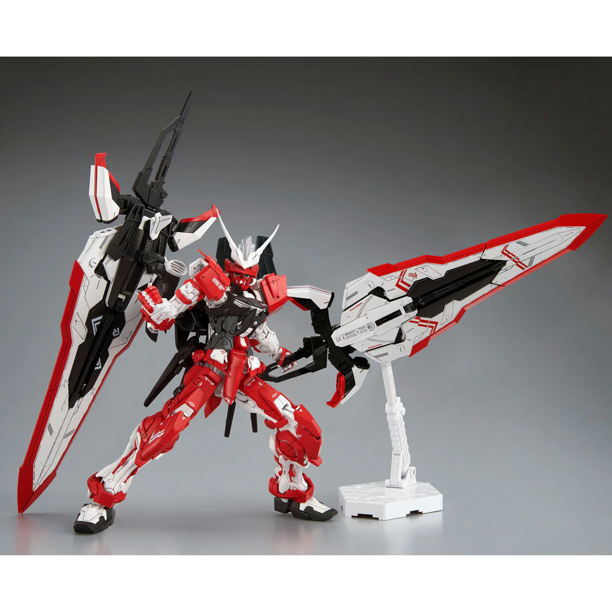 2389332_Bandai_MG_1_100_MBF-02VV_Gundam_Astray_Turn_Red_Model_Kit_4573102635303_06.webp